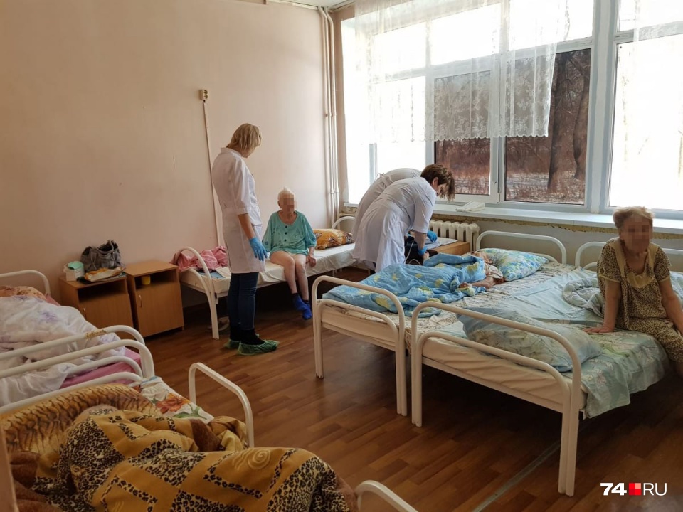 Иногда единственным выходом для родственников пациента с деменцией становится пансионат для таких больных Иногда единственным выходом для родственников пациента с деменцией становится пансионат для таких больных
