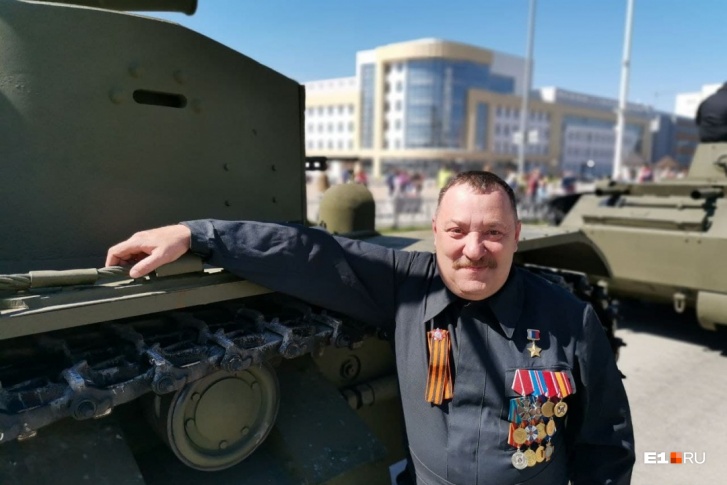 Роман Шадрин 9 мая участвовал в шествии исторической техники в Верхней Пышме Роман Шадрин 9 мая участвовал в шествии исторической техники в Верхней Пышме