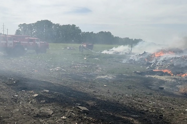 На полигоне несколько очагов возгорания<br> На полигоне несколько очагов возгорания<br>