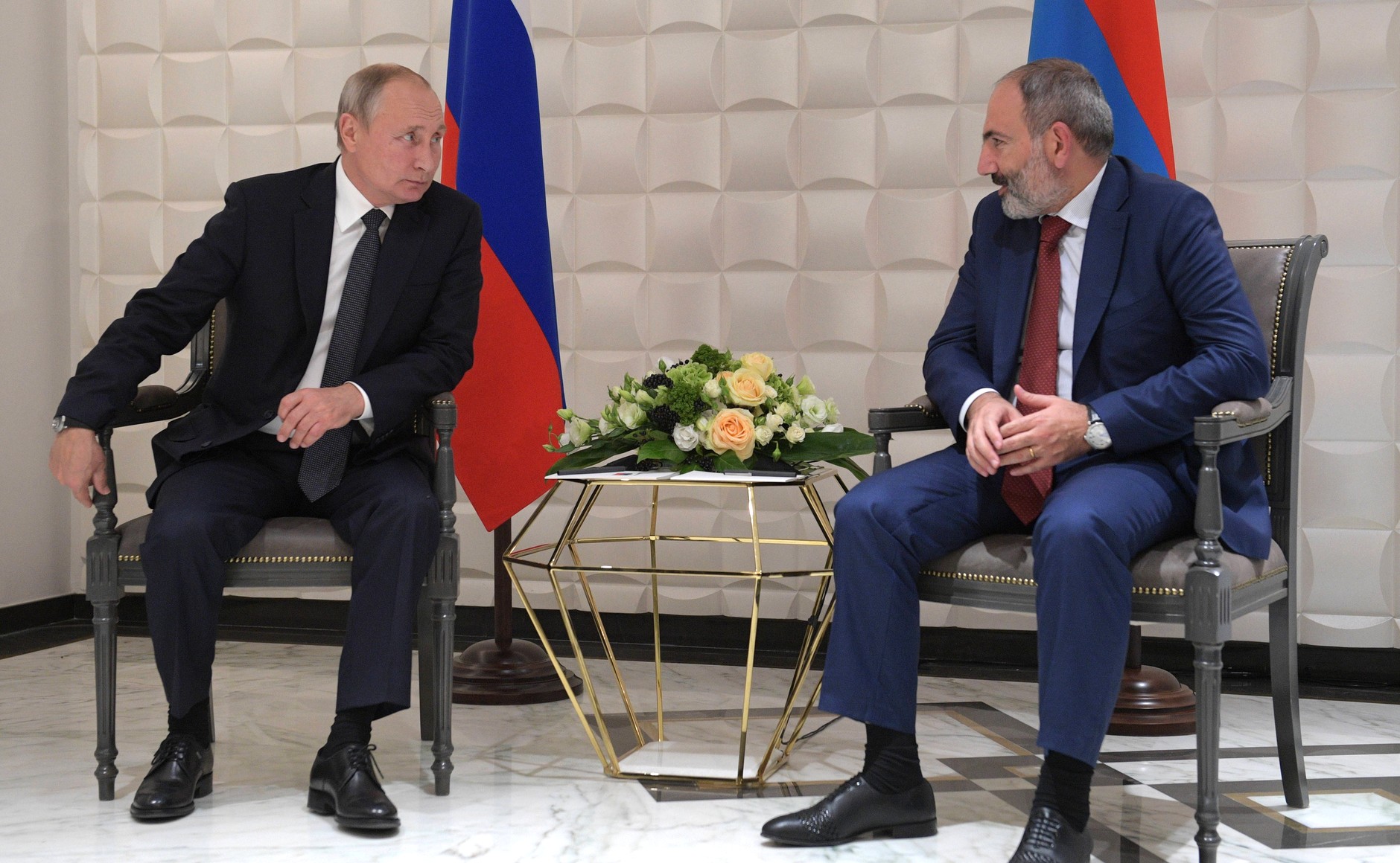 <i class="_">Владимир Путин и Никол Пашинян, 1 октября 2019 года, Ереван. Фото — </i><i class="_">kremlin.ru</i><br>