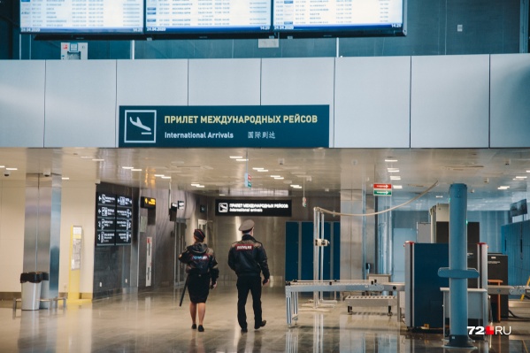 Авиасообщение с другими странами закрыли из-за пандемии коронавируса в мире Авиасообщение с другими странами закрыли из-за пандемии коронавируса в мире