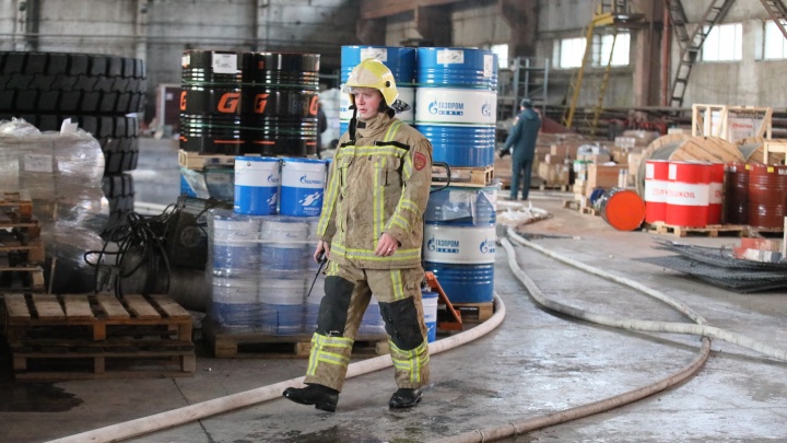 В Красноярске взорвался склад ГСМ. Как это было и что от него осталось