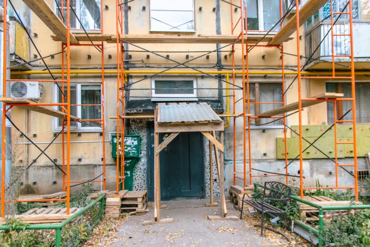 В фонде уверяют, что выплаты подрядчикам осуществляют в соответствии с контрактами, а число организаций, готовых работать с фондом, растет В фонде уверяют, что выплаты подрядчикам осуществляют в соответствии с контрактами, а число организаций, готовых работать с фондом, растет