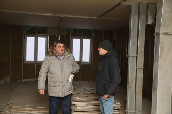 С места руководителя унитарного предприятия Михаил Иконников перешел на службу в городскую администрацию. А сейчас он на пенсии<br> С места руководителя унитарного предприятия Михаил Иконников перешел на службу в городскую администрацию. А сейчас он на пенсии<br>
