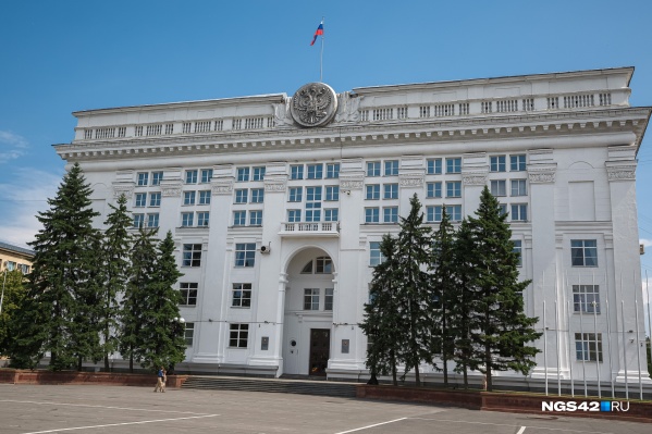 Ряд запретов в регионе будет действовать до середины августа Ряд запретов в регионе будет действовать до середины августа