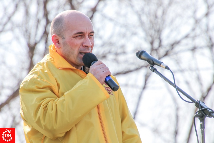 Алексей Кувакин на одном из митингов против полигона на Шиесе Алексей Кувакин на одном из митингов против полигона на Шиесе