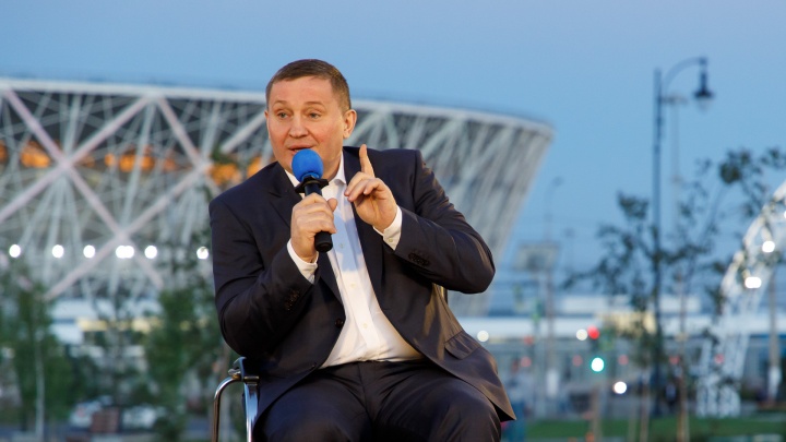 Активистам можно, болельщикам «Ротора» — нельзя: губернатор Андрей Бочаров собирает актив региона на «Волгоград Арене»