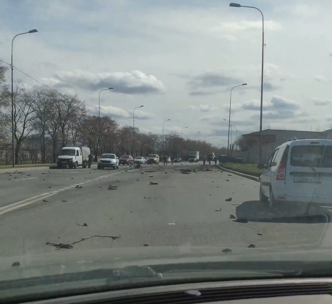 Скриншот видео из группы <a href="https://vk.com/wall-68471405_15006713" target="_blank" class="io-leave-page _">«ДТП и ЧП | Санкт-Петербург»</a>