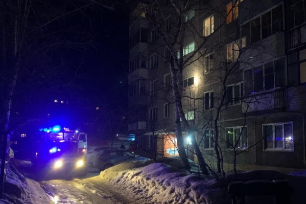 Пожар случился вчера вечером Пожар случился вчера вечером 