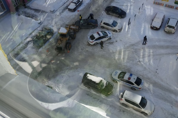 По словам очевидцев, пьяный водитель вел себя агрессивно По словам очевидцев, пьяный водитель вел себя агрессивно