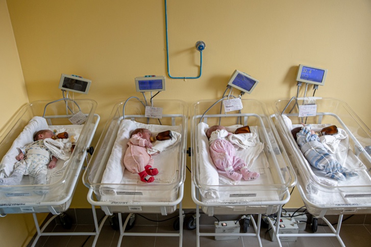 В первый час 2022 года в Югре родились двое малышей