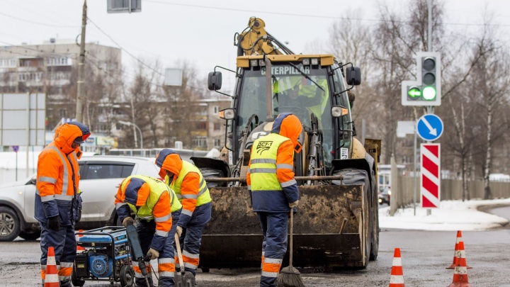 В Ярославле построят две новые дороги, а ремонт одной перенесут на следующий год