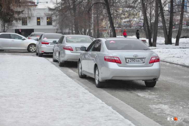 Автомобиль должен стоить не более 2,62 миллиона рублей