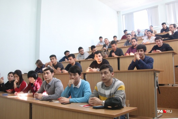 В Зауралье вузы понемногу возвращаются к очному обучению В Зауралье вузы понемногу возвращаются к очному обучению