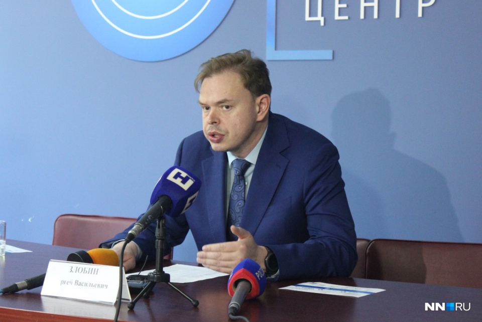 Минобру пришлось перепроверять тысячи экзаменационных работ девятиклассников Минобру пришлось перепроверять тысячи экзаменационных работ девятиклассников