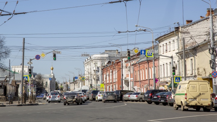 Чтобы лежал не меньше пяти лет: Первомайскую улицу покроют износоустойчивым асфальтом