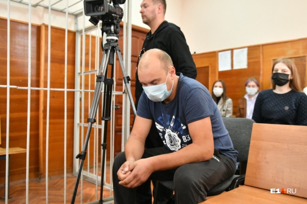 Ранее Дмитрий Трапезников был судим за незаконное хранение наркотиков Ранее Дмитрий Трапезников был судим за незаконное хранение наркотиков