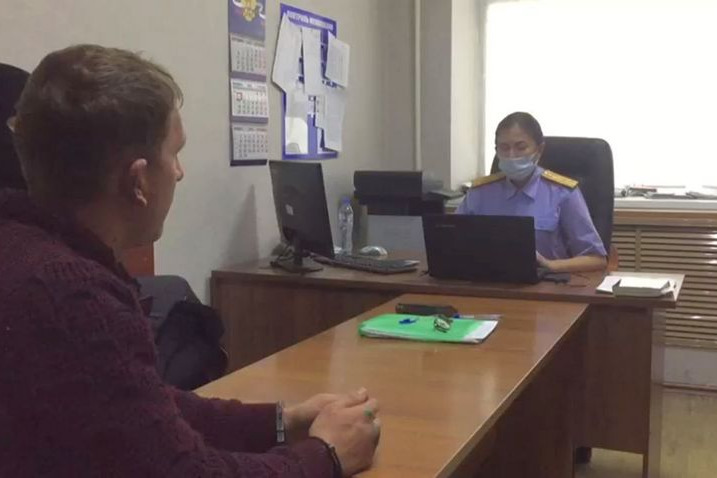 Следователи допросили Лазарева Следователи допросили Лазарева