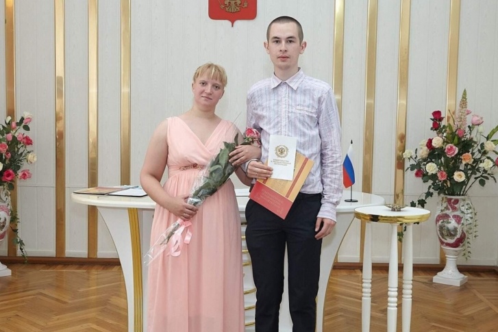 В Новошахтинске посадили мать, державшую на привязи 7-летнюю дочь
