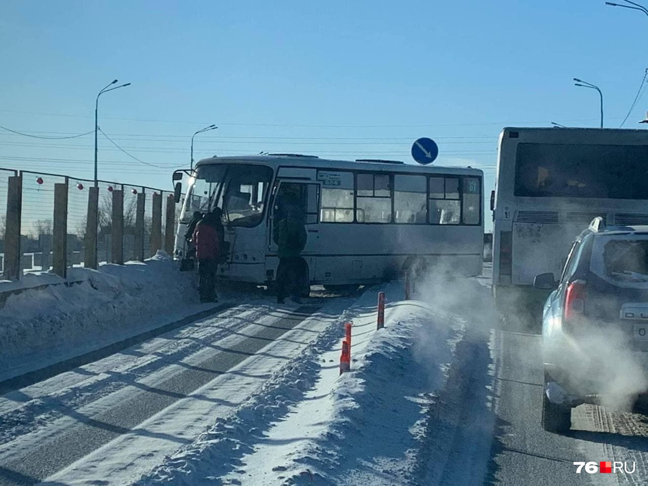 Водители маршруток говорят, что по ярославским дорогам ездить в последние дни стало невозможно