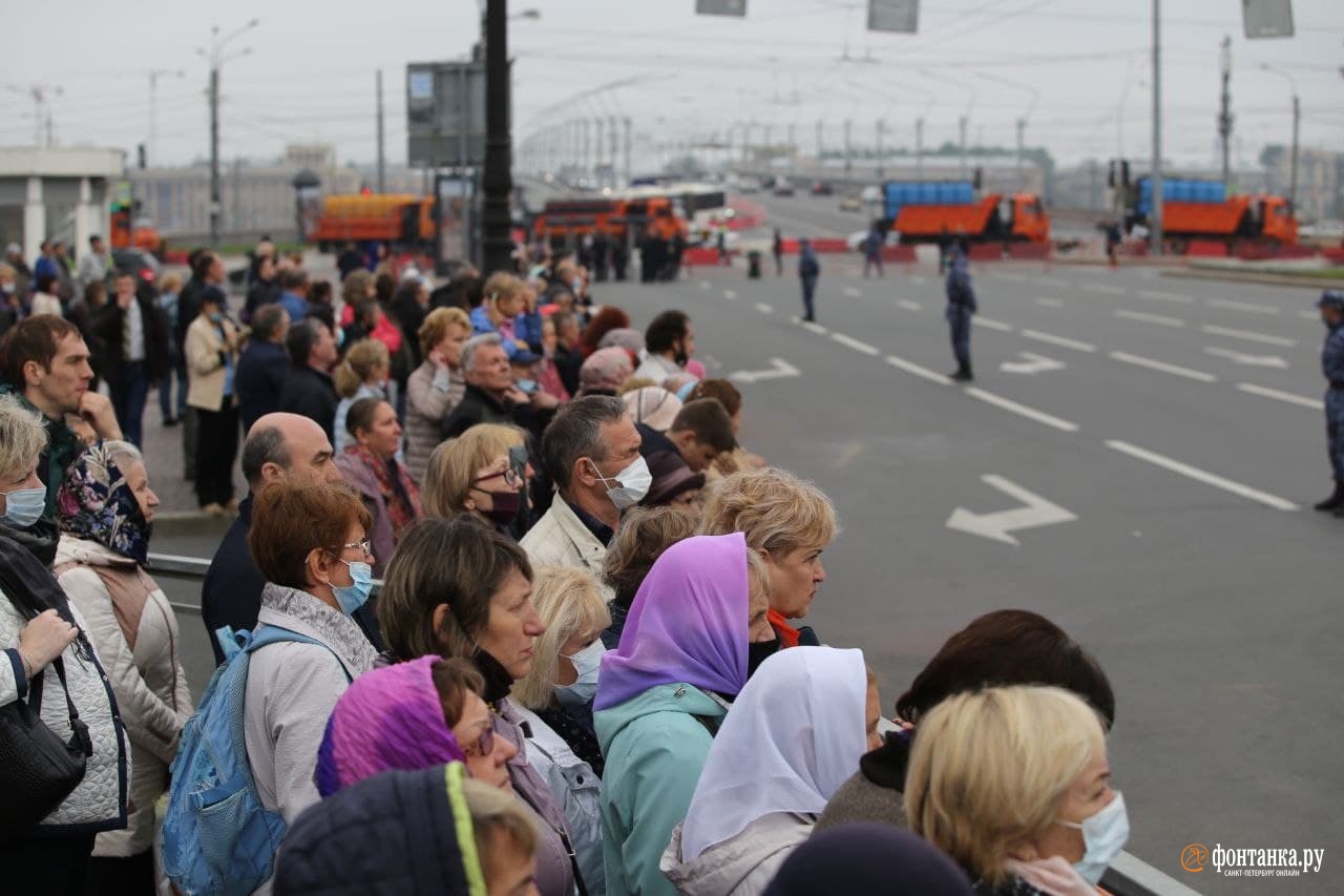 Мероприятия петербург декабрь. Крестный ход в Санкт-Петербурге. Фонтанка ру крестный ход.