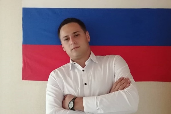 Членство Дениса Штейена в «ЕР» приостановили из-за обвинений Членство Дениса Штейена в «ЕР» приостановили из-за обвинений