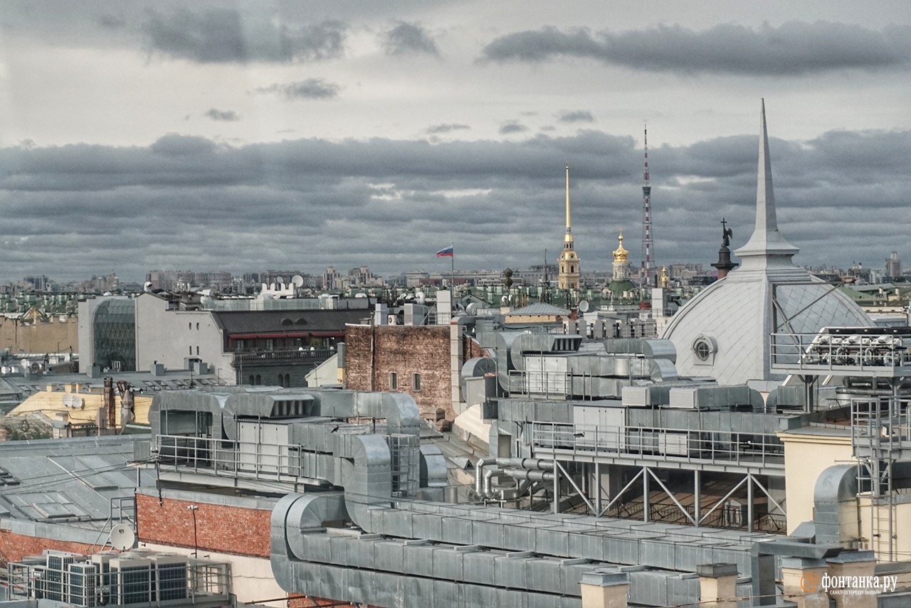 «Фонтанка» показывает невероятные виды из нового купола «ВКонтакте» у Красного моста
