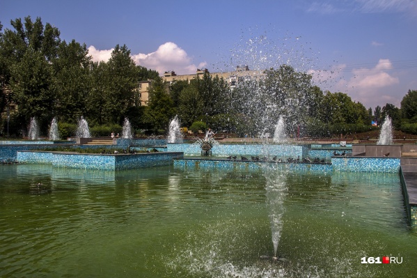 Сейчас фонтан не работает Сейчас фонтан не работает