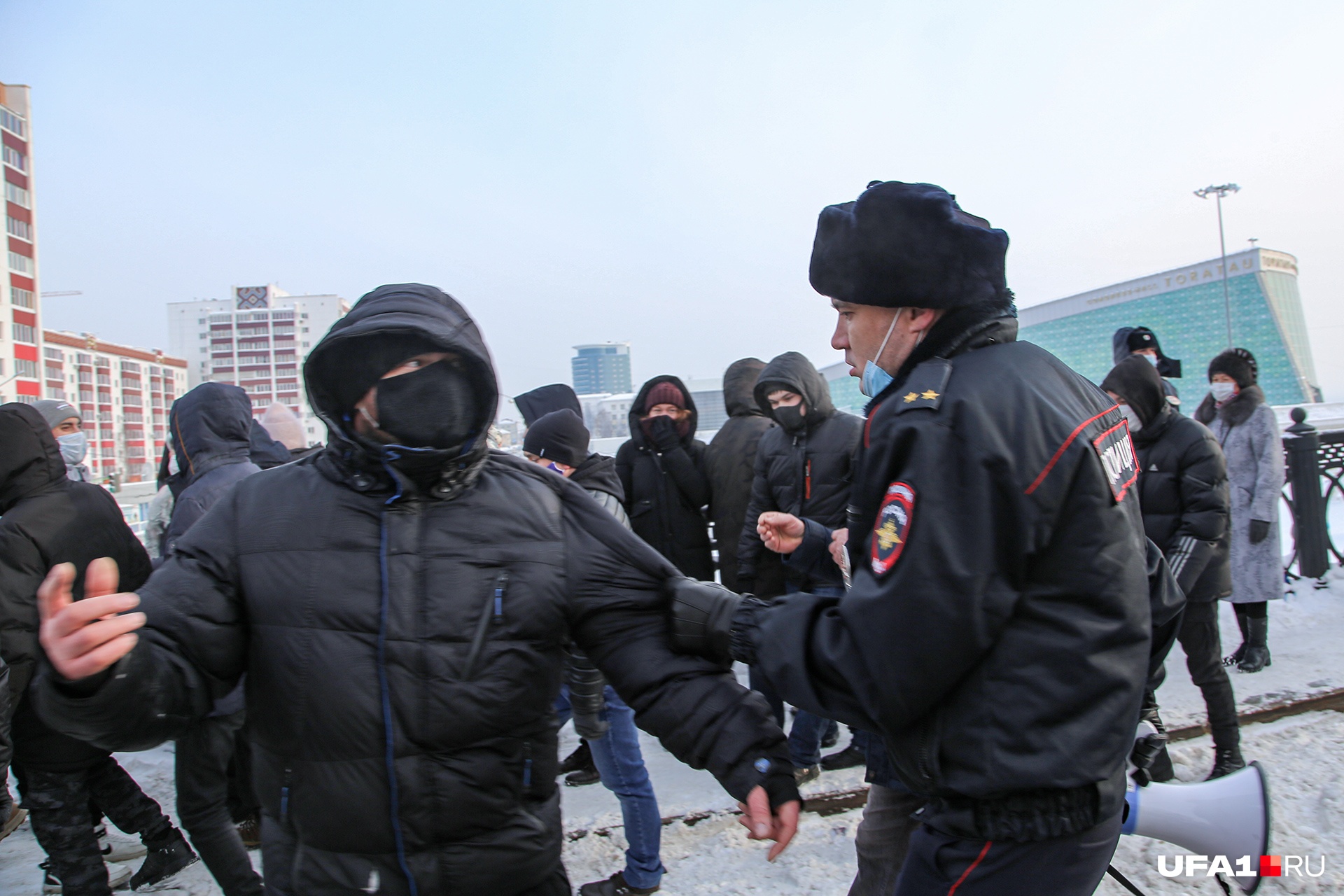 Самое главное при задержании — не распускать руки Самое главное при задержании — не распускать руки