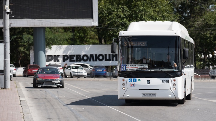 В Ростове автобусы и троллейбусы поедут по-другому из-за репетиций парада Победы
