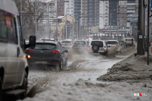 Больше всего проблем на кольце, но это хотят <a href="https://63.ru/text/transport/2021/01/11/69688311/" target="_blank" class="_">исправить</a> Больше всего проблем на кольце, но это хотят <a href="https://63.ru/text/transport/2021/01/11/69688311/" target="_blank" class="_">исправить</a>