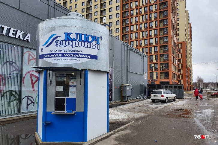 Кто стоит за десятками ларьков, одномоментно появившихся в городе? Кто стоит за десятками ларьков, одномоментно появившихся в городе?