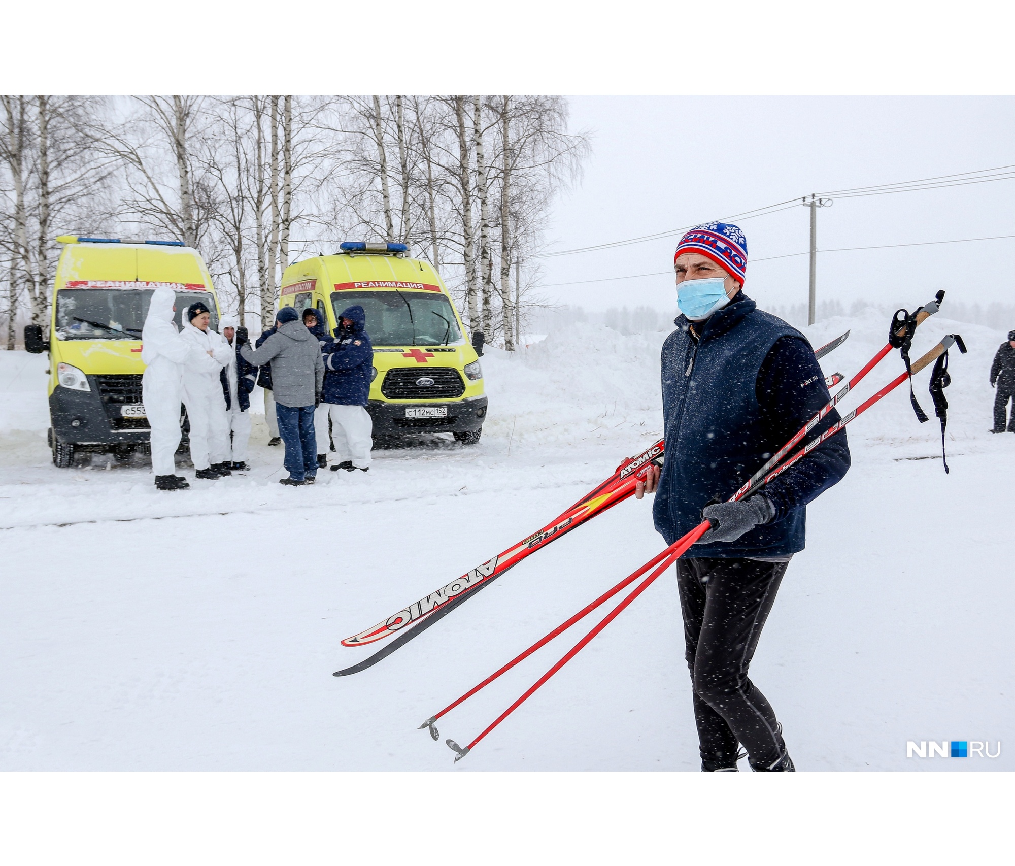 На площадке дежурили несколько скорых На площадке дежурили несколько скорых