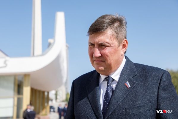 осипов депутат волгоградской областной думы биография. Смотреть фото осипов депутат волгоградской областной думы биография. Смотреть картинку осипов депутат волгоградской областной думы биография. Картинка про осипов депутат волгоградской областной думы биография. Фото осипов депутат волгоградской областной думы биография