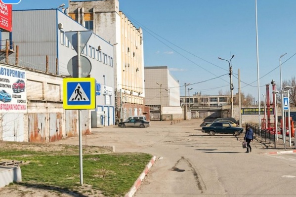 Инцидент произошел на парковке автосервиса по улице Рокоссовского Инцидент произошел на парковке автосервиса по улице Рокоссовского