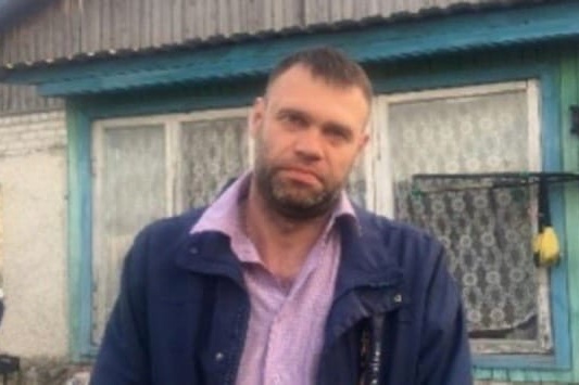 По словам сожительницы Алексея, мужчина мог уйти за грибами. Однако дочь пропавшего говорит, что ее папа никогда за грибами не ходил По словам сожительницы Алексея, мужчина мог уйти за грибами. Однако дочь пропавшего говорит, что ее папа никогда за грибами не ходил