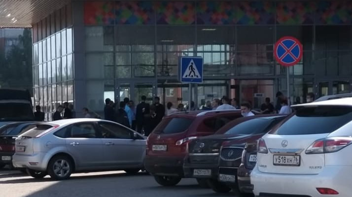 В Ярославле второй раз за сутки эвакуировали торговый центр «Яркий»: что произошло