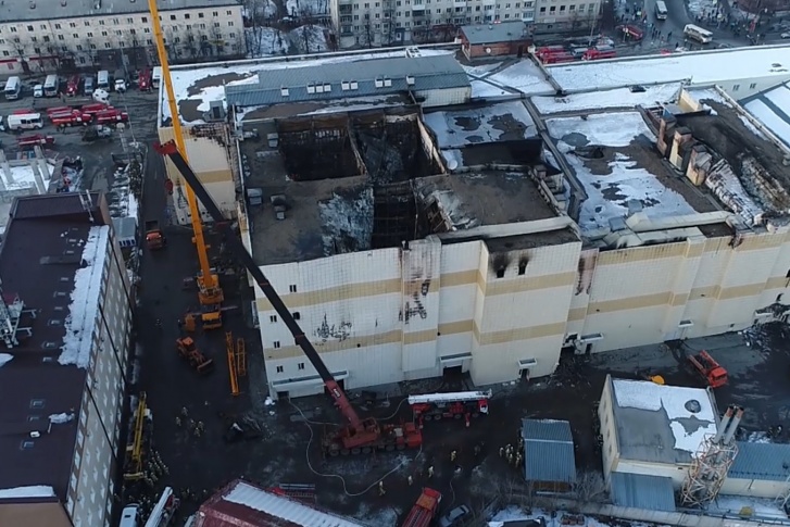 Пожар в торговом центре произошел 25 марта 2018 года. В нем погибли 60 человек, большинство из которых — дети Пожар в торговом центре произошел 25 марта 2018 года. В нем погибли 60 человек, большинство из которых — дети