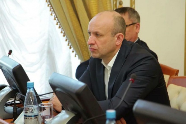 Областная дума провела совещание, на нем рассмотрели вопрос о сложении полномочий «депутата-живодера» Областная дума провела совещание, на нем рассмотрели вопрос о сложении полномочий «депутата-живодера»