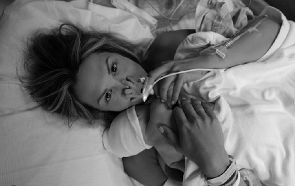 «Это было феерически!»: ярославская актриса Мария Горбань опубликовала фото с новорожденным сыном