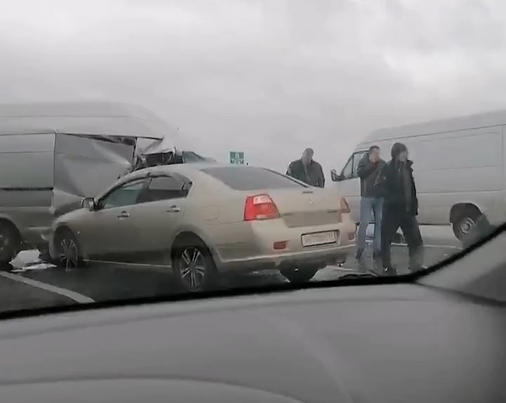 Скриншот видео из группы <a href="https://vk.com/wall-68471405_15877828" class="_ io-leave-page" target="_blank">«ДТП и ЧП | Санкт-Петербург»</a>