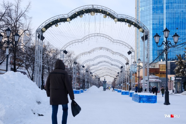 Праздничные поздравления звучат в центре города с начала декабря Праздничные поздравления звучат в центре города с начала декабря