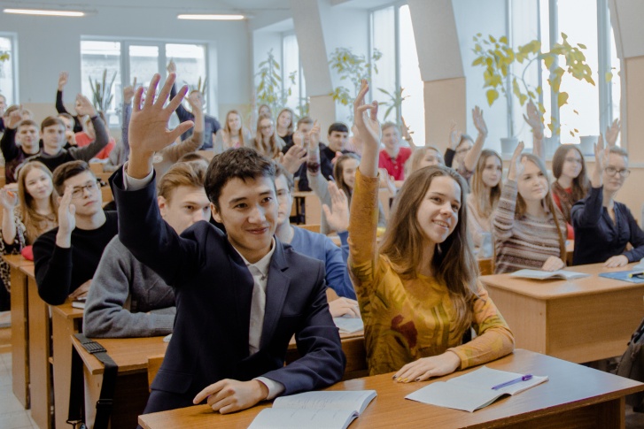Поступить в физико-математическую школу ЮУрГУ и начать готовиться к обучению в вузе можно уже с 5-го класса Поступить в физико-математическую школу ЮУрГУ и начать готовиться к обучению в вузе можно уже с 5-го класса