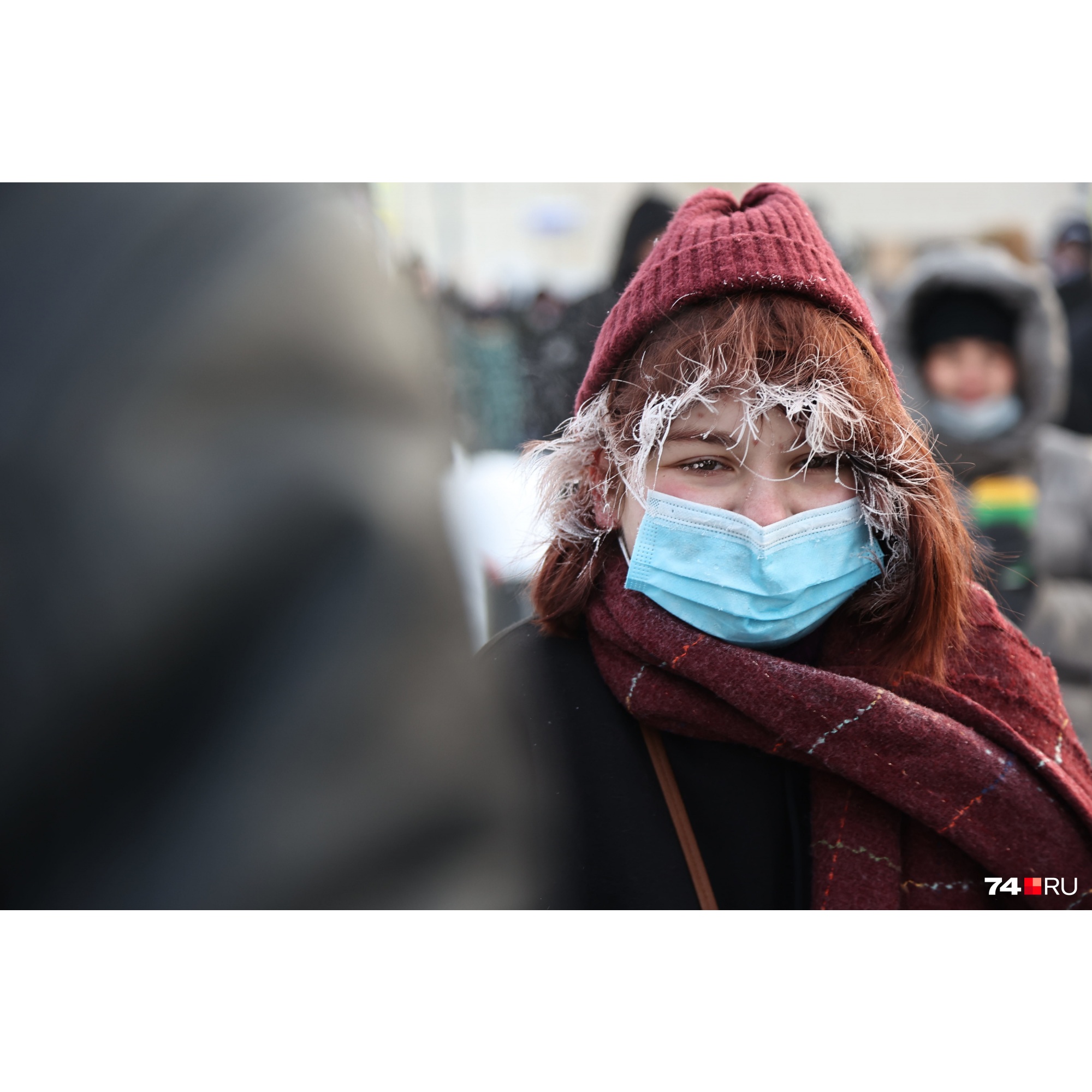 Всё-таки сегодня очень холодно на улице Всё-таки сегодня очень холодно на улице