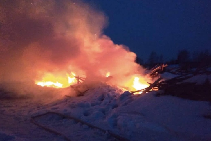 Прокуратура уже организовала проверку по факту пожара Прокуратура уже организовала проверку по факту пожара
