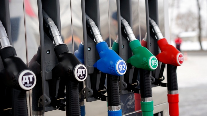 В УФАС объяснили, из-за чего выросли цены на бензин в январе