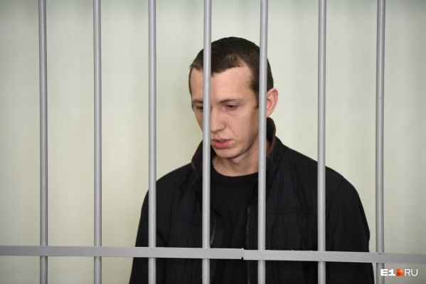 Ранее Ленинский районный суд приговорил Васильева к 9 годам и 3 месяцам лишения свободы. Теперь это решение будет пересмотрено Ранее Ленинский районный суд приговорил Васильева к 9 годам и 3 месяцам лишения свободы. Теперь это решение будет пересмотрено