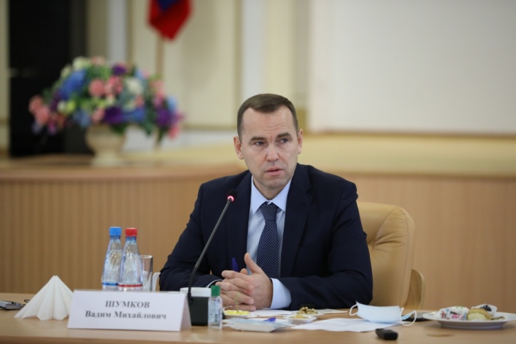 Вадим Шумков высказался о частой смене подрядчиков в регионе