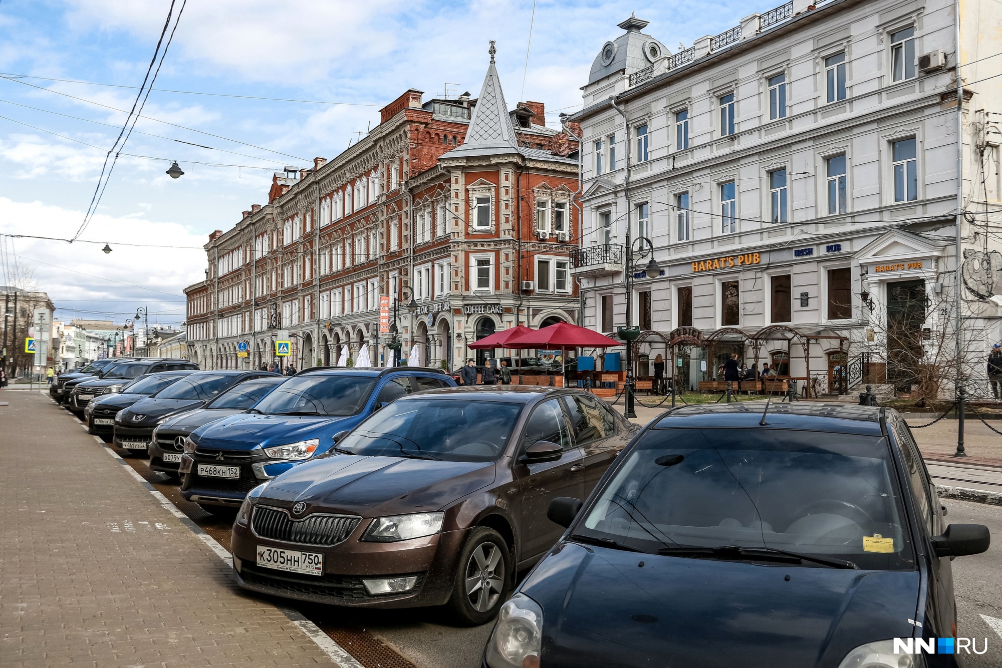 Официально парковка на Рождественской стала платной <nobr>в мае</nobr>