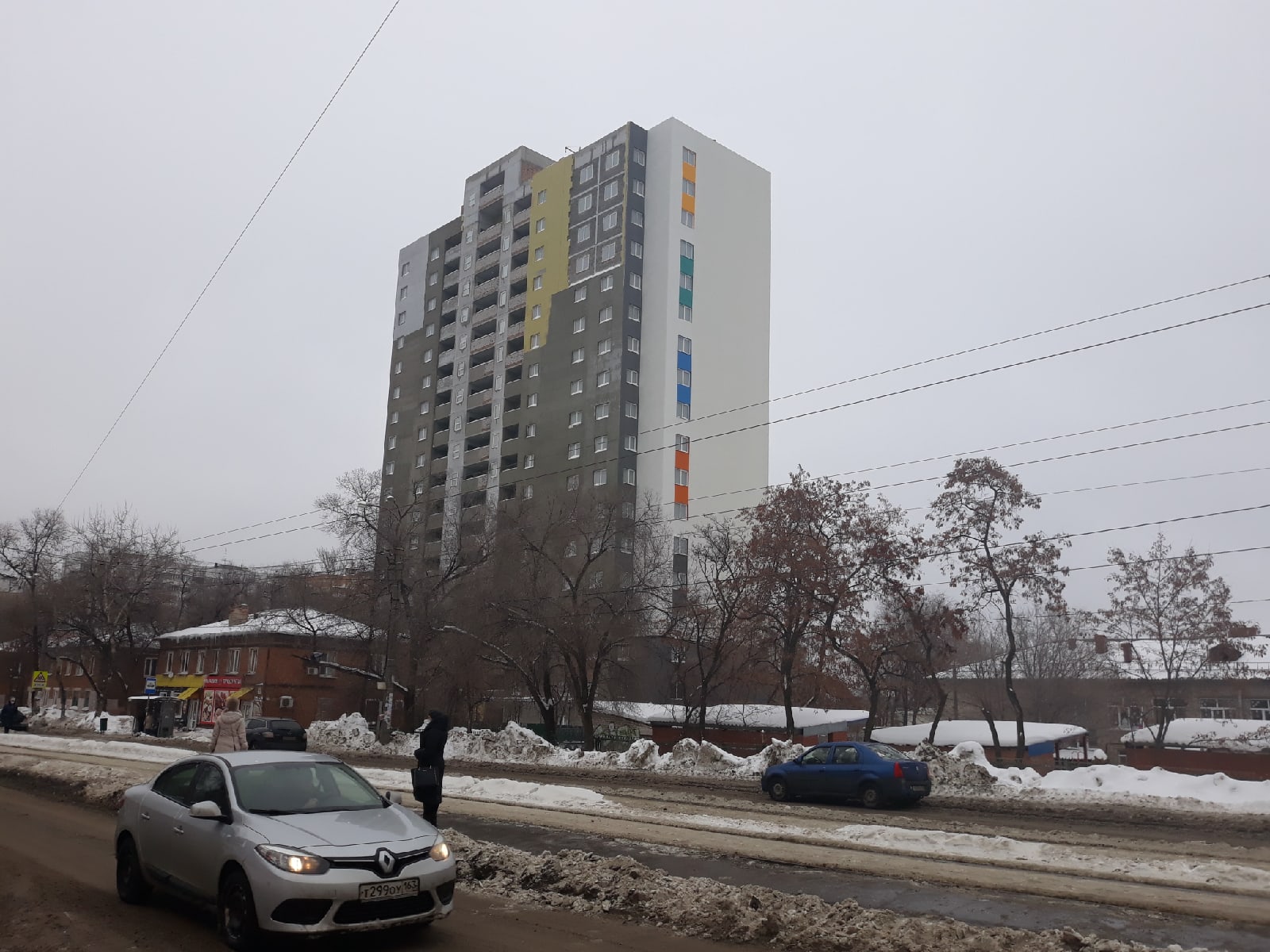 Дом на Ставропольской вырос среди двухэтажек Дом на Ставропольской вырос среди двухэтажек 